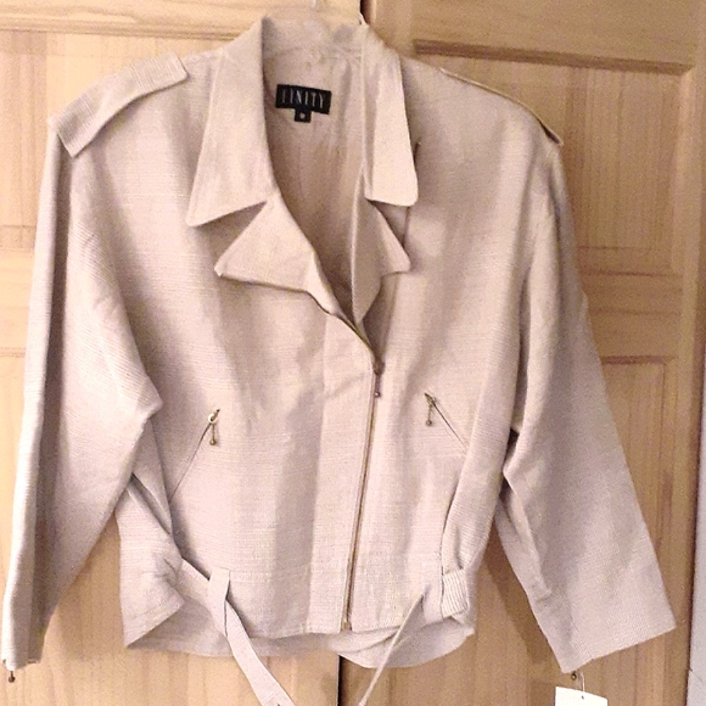 FINITY  JACKET SIZE 8 NEW
